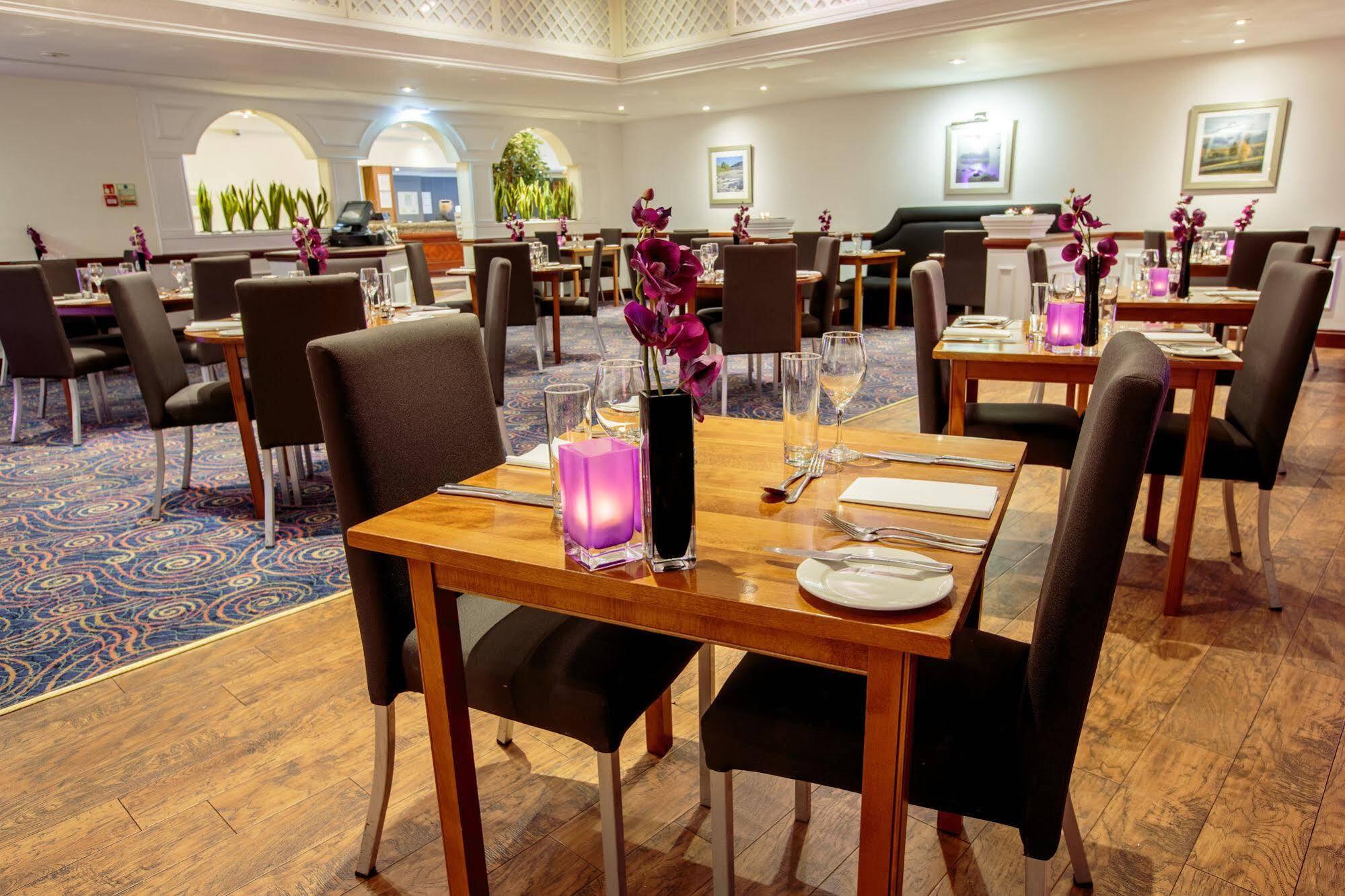 The Aberdeen Altens Hotel Extérieur photo